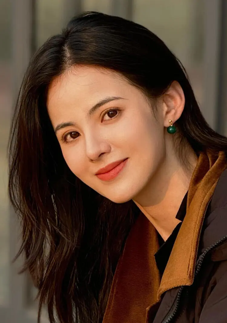 Huang Ri Ying